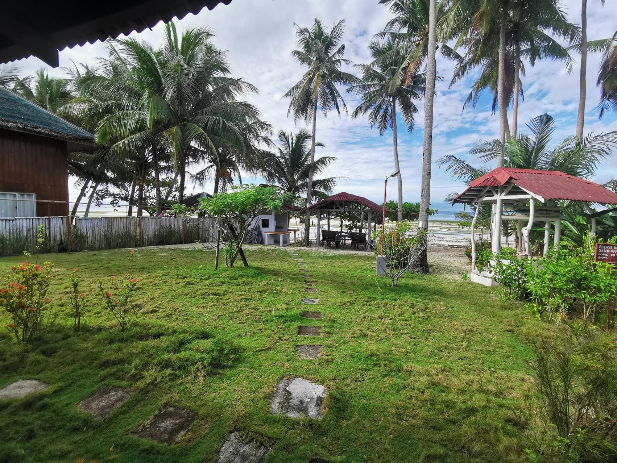 Tropicasa Siquijor Seafront Guest House Solangon Εξωτερικό φωτογραφία